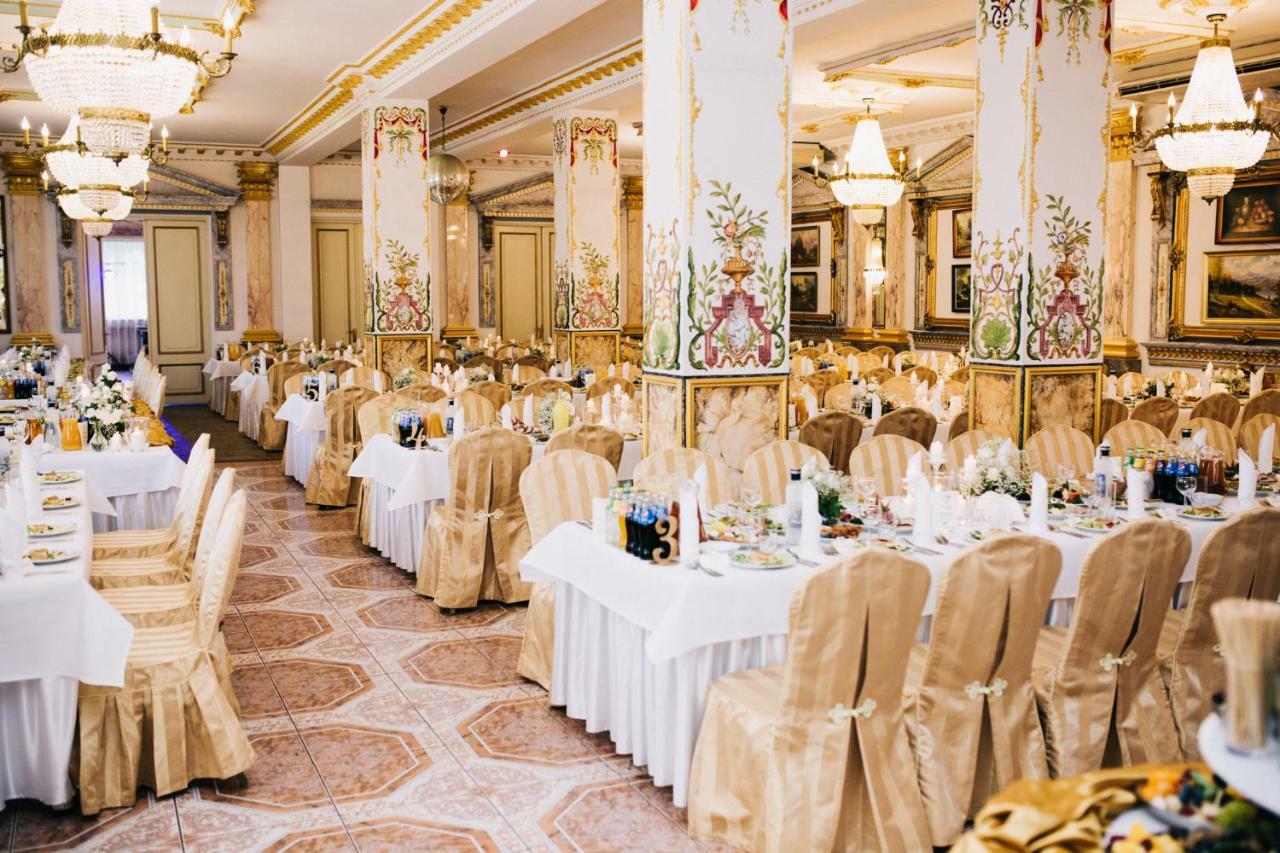 Hotel Ksiaze Poniatowski Lesznowola  외부 사진